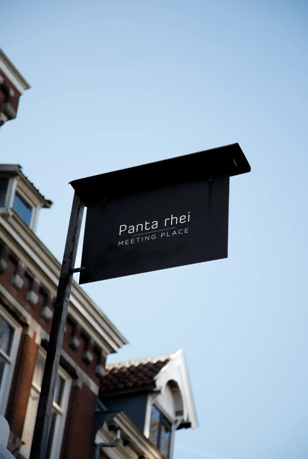 Panta rhei meeting space bord