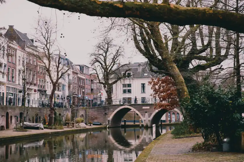 Panta rhei vergaderruimte aan de oudegracht in utrecht