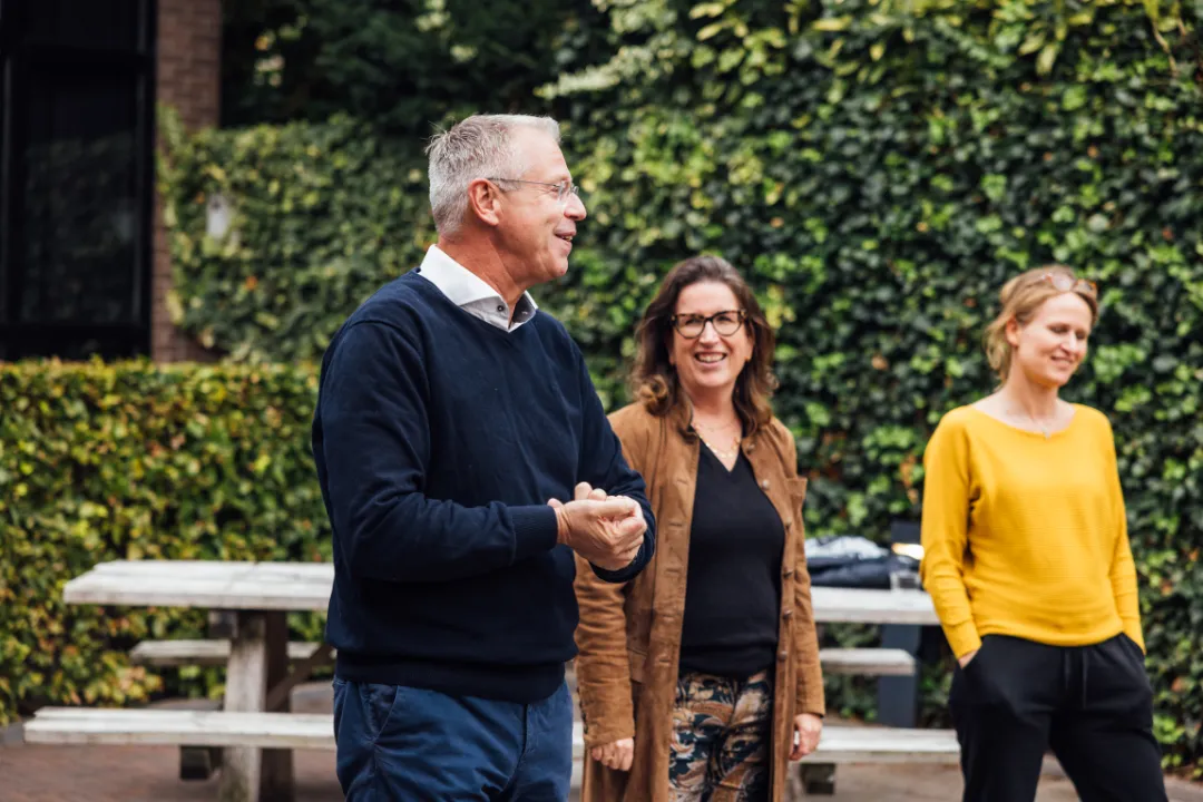 Teambuilding activiteit loop stop klap spring
